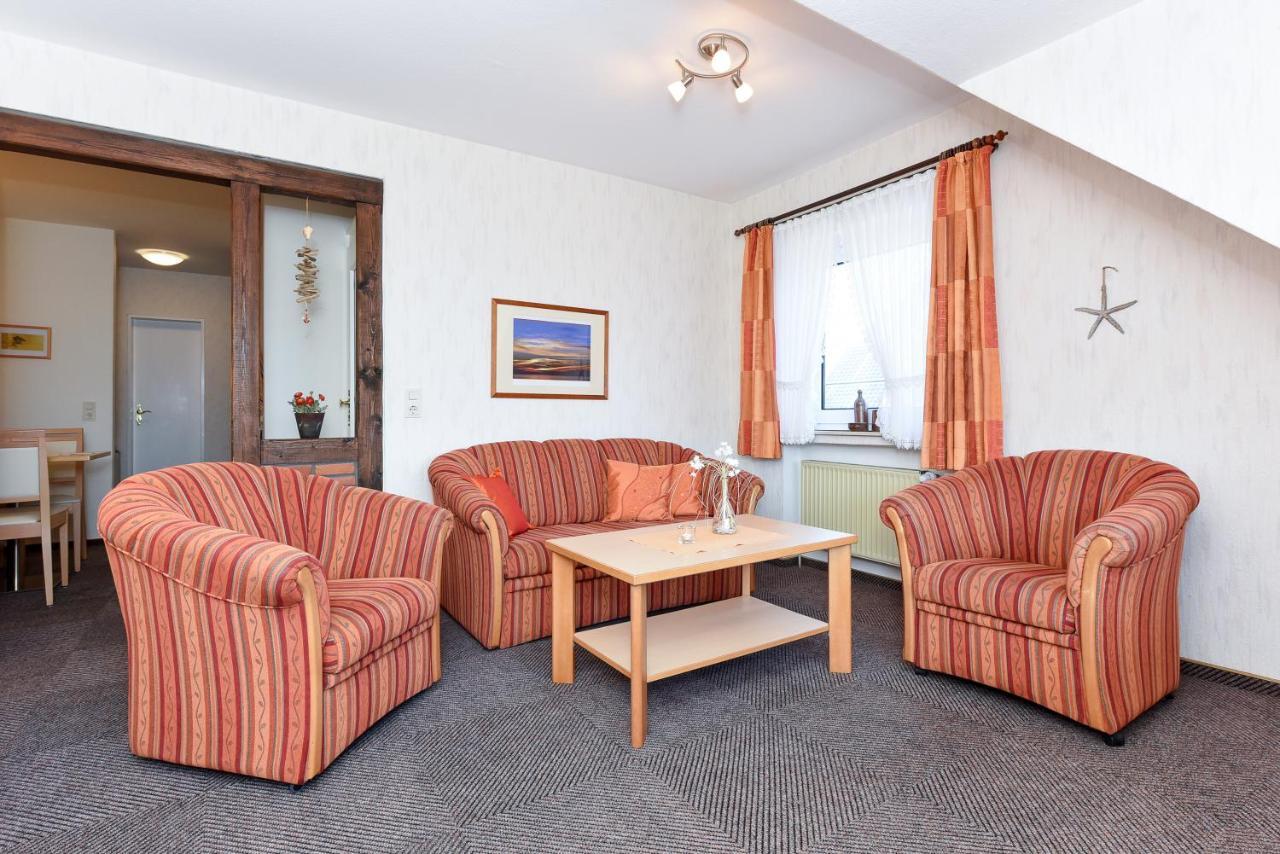 Ferienwohnungen Im Haus Am Wattenmeer Neuharlingersiel Buitenkant foto