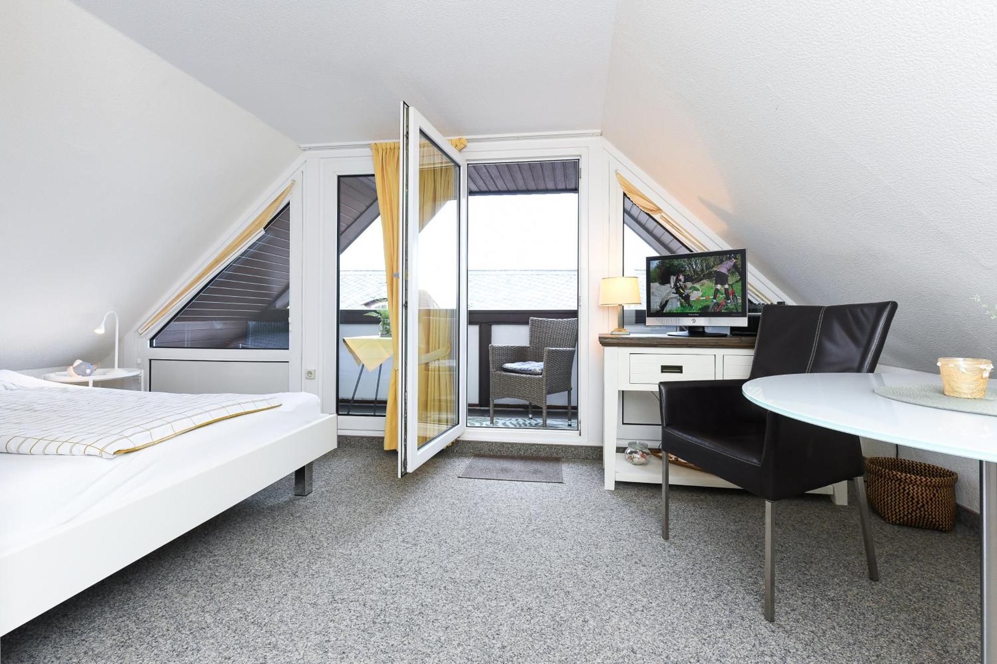 Ferienwohnungen Im Haus Am Wattenmeer Neuharlingersiel Buitenkant foto